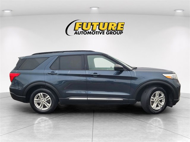 Certified 2022 Ford Explorer XLT w/ Equipment Group 202A image 3