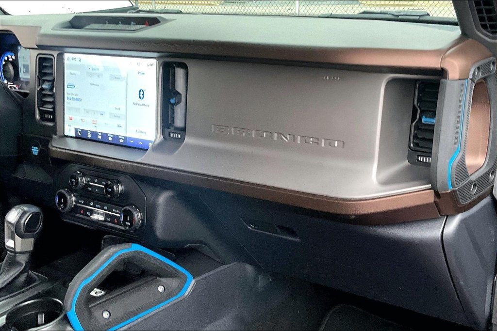 Certified 2022 Ford Bronco Outer Banks AWD/4WD image 15