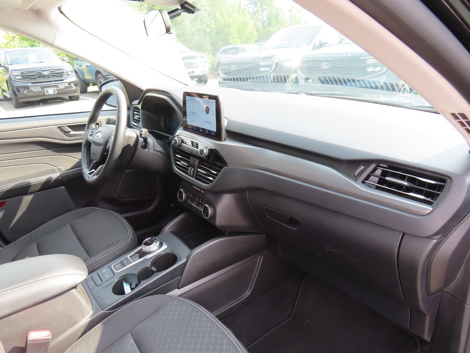 Certified 2024 Ford Escape Active AWD/4WD image 15