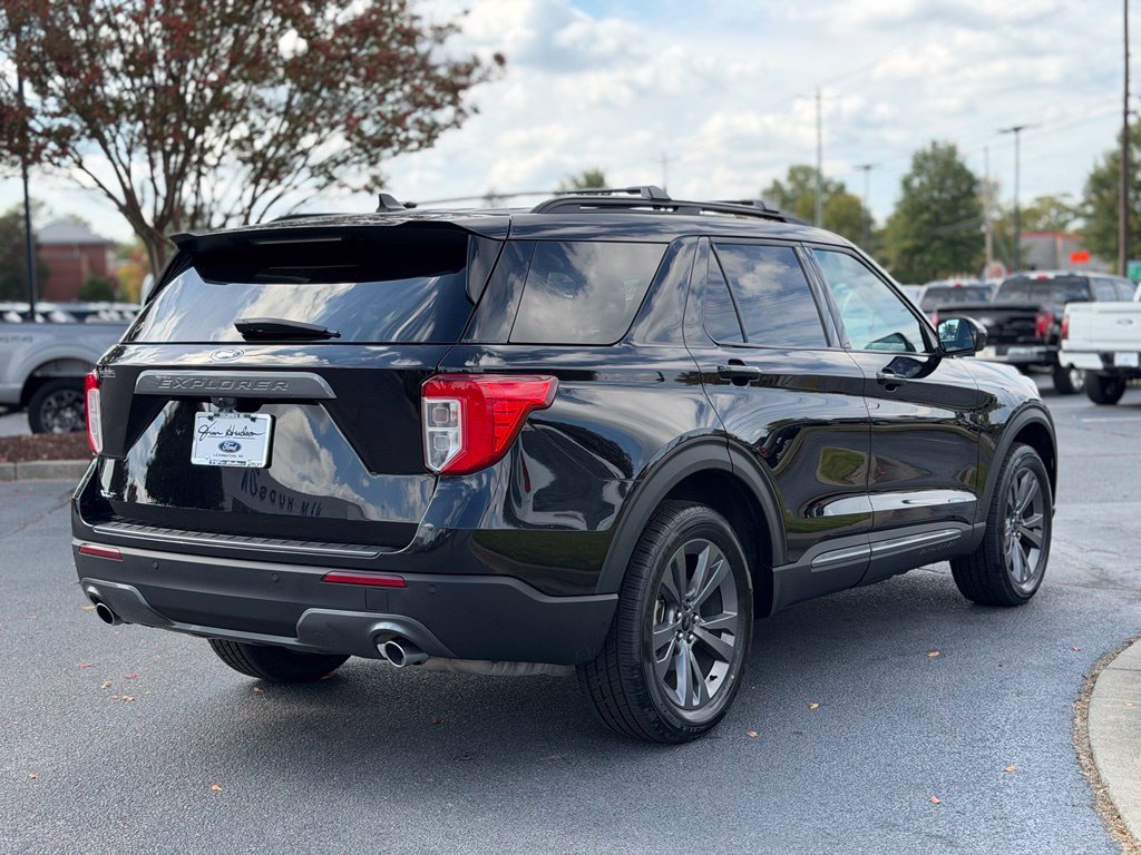 Certified 2024 Ford Explorer XLT w/ Equipment Group 202A AWD/4WD image 7