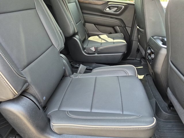 Used 2024 Chevrolet Tahoe Premier w/ Premium Package 2 AWD/4WD image 35