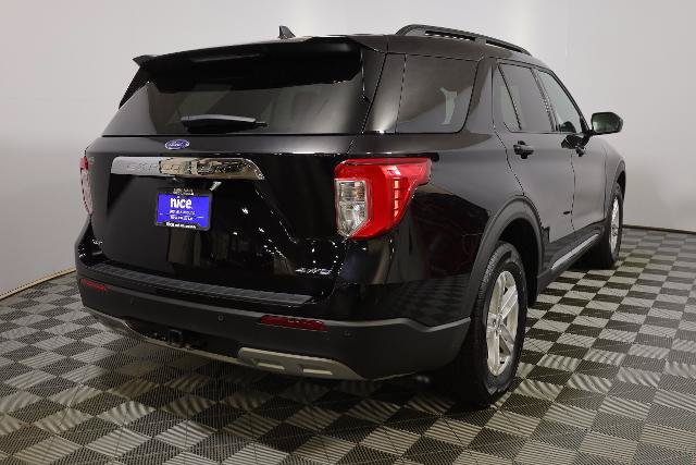 Certified 2024 Ford Explorer XLT w/ Equipment Group 202A AWD/4WD image 5