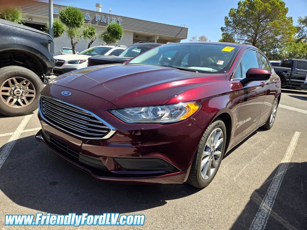Certified 2017 Ford Fusion SE FWD image 2