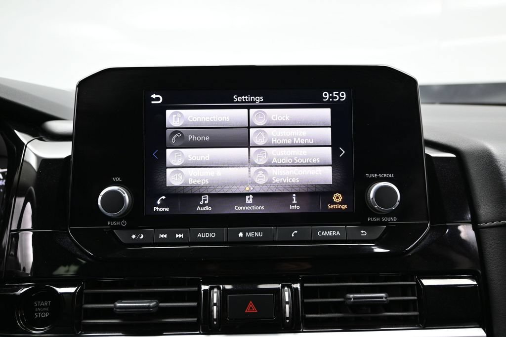 Used 2025 Nissan Pathfinder SV FWD image 36