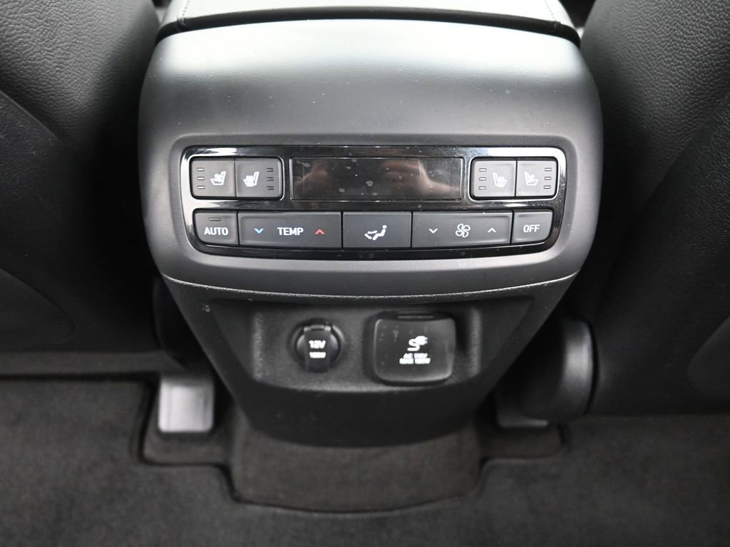 Used 2023 Hyundai Palisade Limited FWD image 12