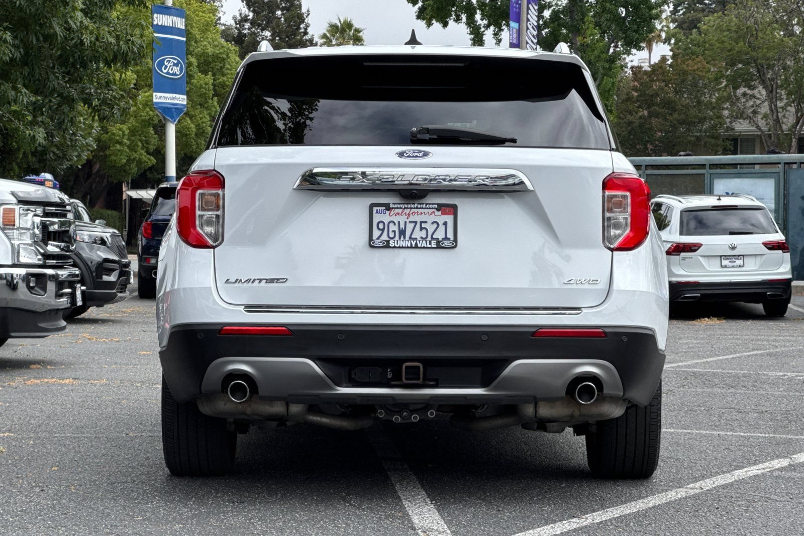 Certified 2021 Ford Explorer Limited w/ Equipment Group 301A AWD/4WD image 5