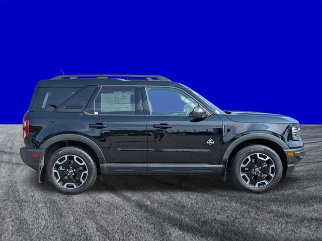 Certified 2023 Ford Bronco Sport Outer Banks w/ Tech Package AWD/4WD image 3