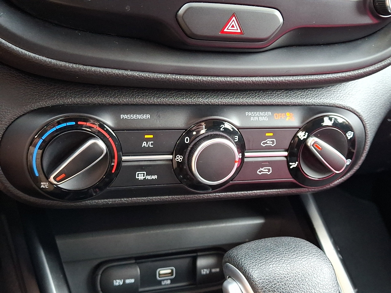Used 2020 Kia Soul LX FWD image 16