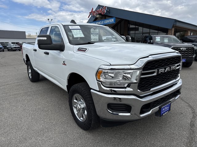 Used 2024 RAM 2500 Tradesman w/ Chrome Appearance Group AWD/4WD image 5