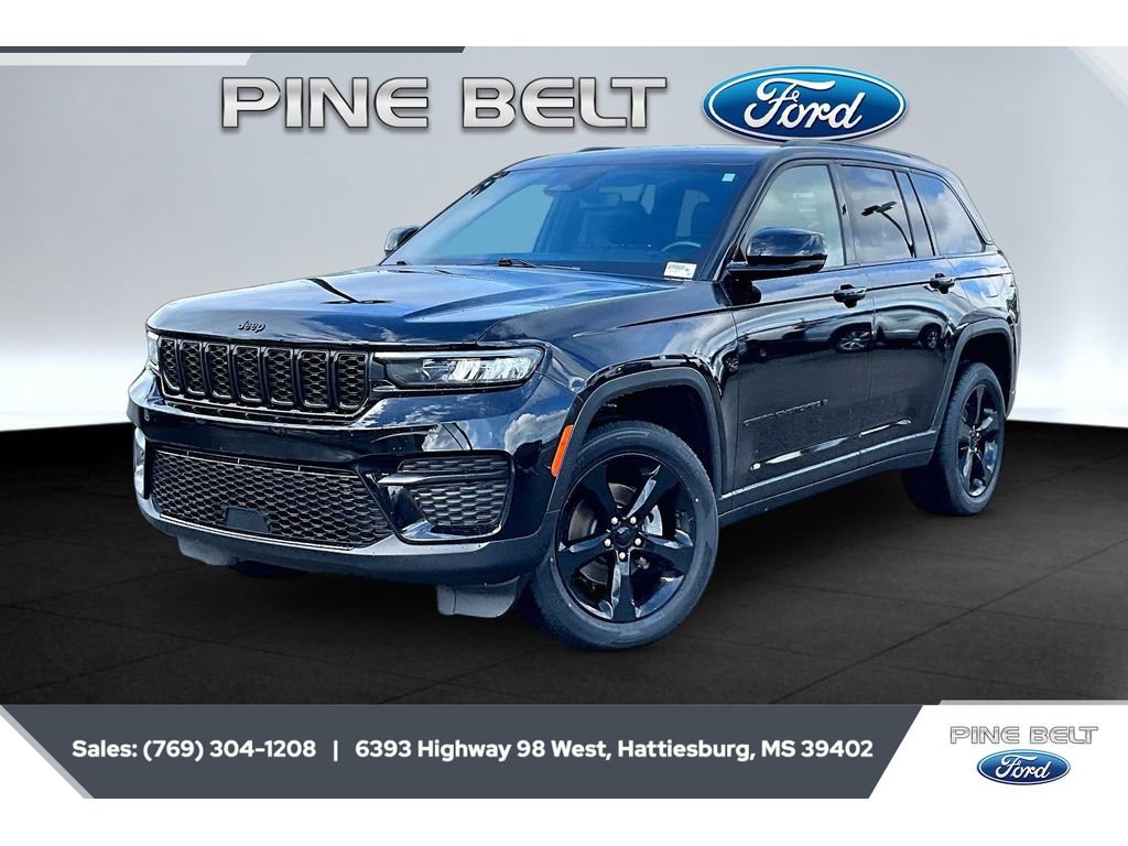 Used 2022 Jeep Grand Cherokee Altitude AWD/4WD image 5