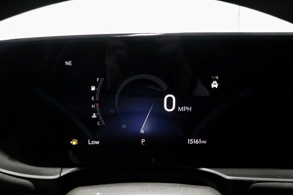 Used 2025 Buick Envista Preferred w/ Convenience II Package image 26