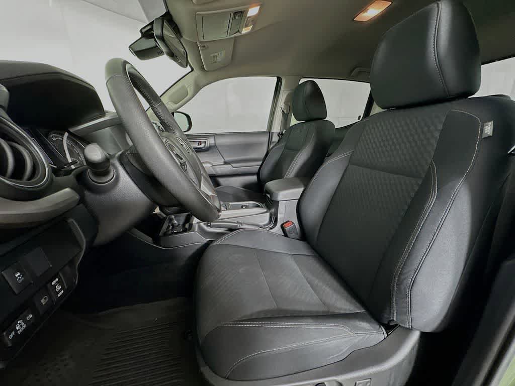 Used 2021 Toyota Tacoma SR5 w/ Trail Edition RWD image 12