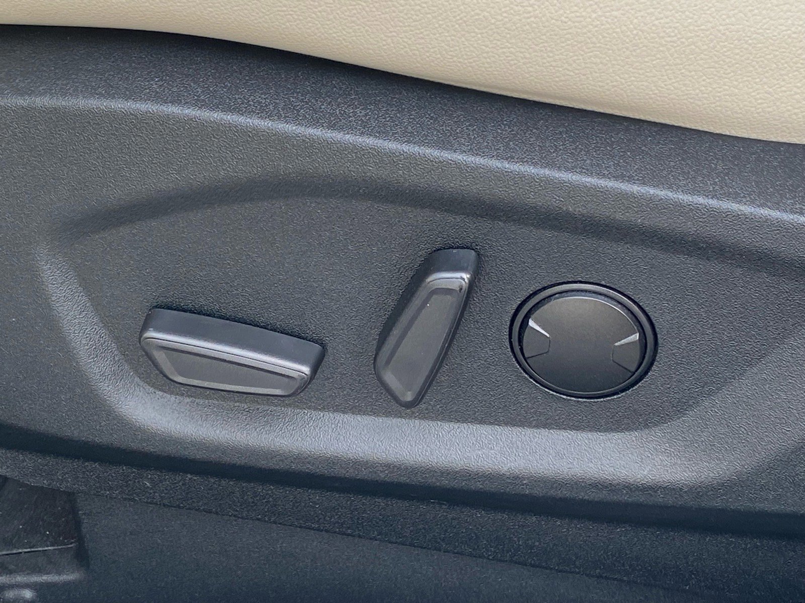 Certified 2022 Ford Edge Titanium image 14