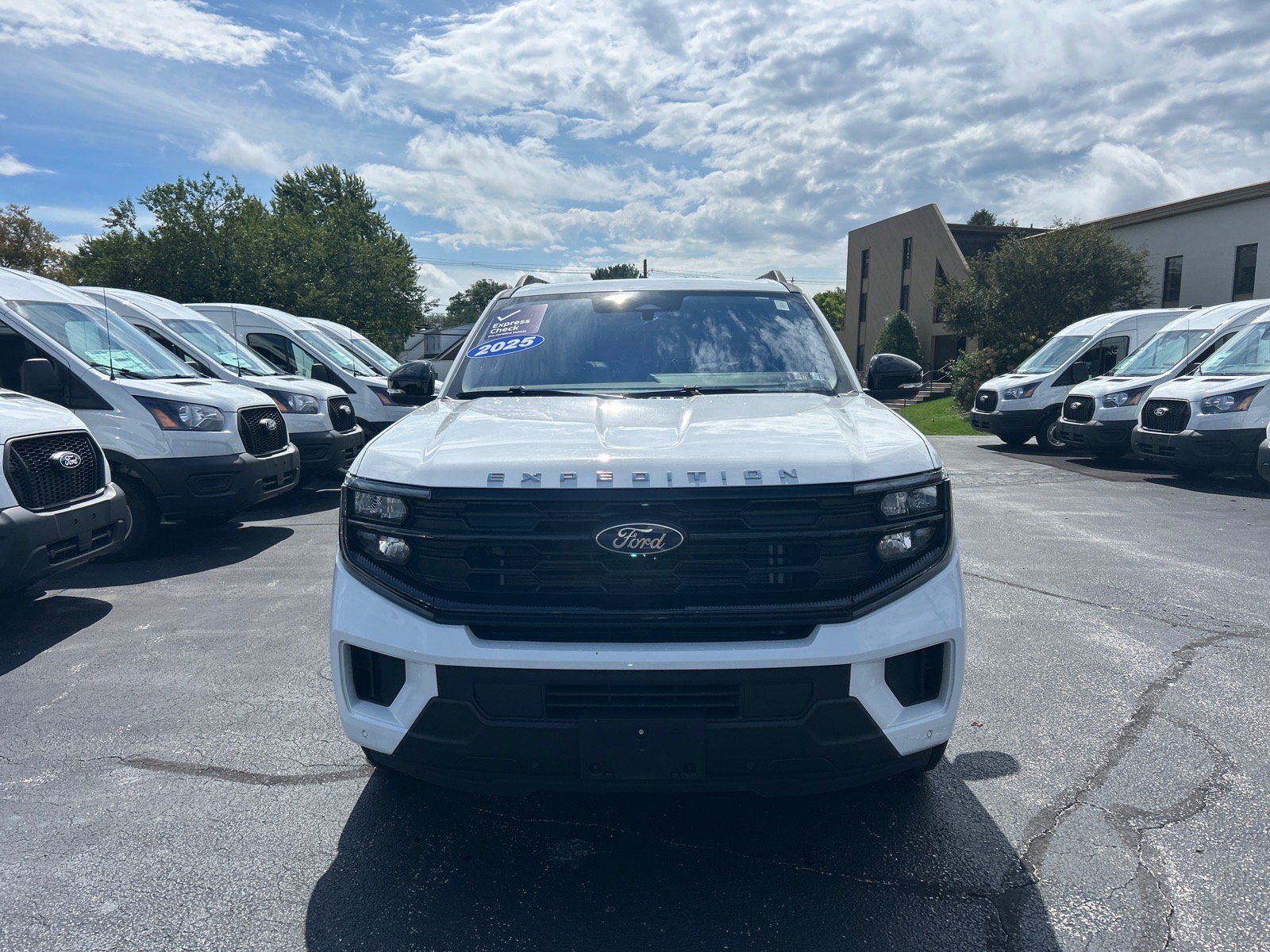 Certified 2025 Ford Expedition Active AWD/4WD image 2