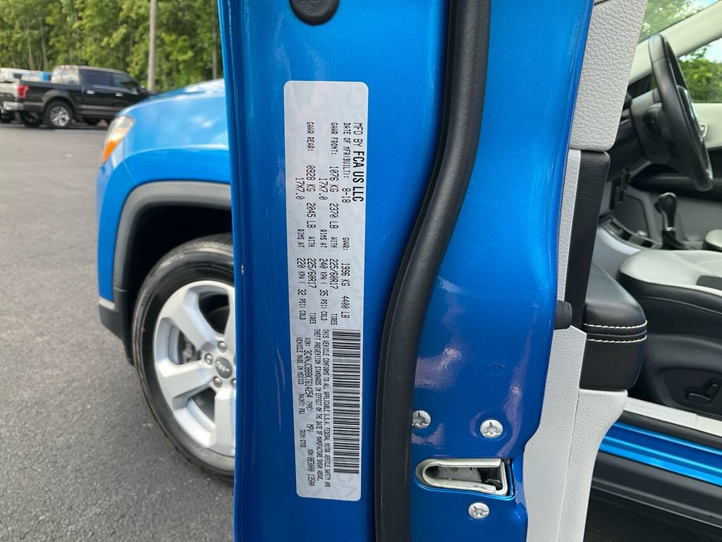 Used 2019 Jeep Compass Latitude w/ Popular Equipment Group FWD image 18