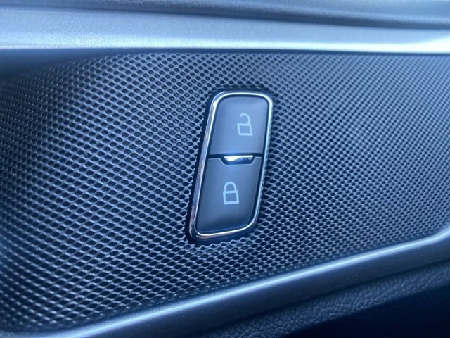 Certified 2020 Ford Fusion SE image 19