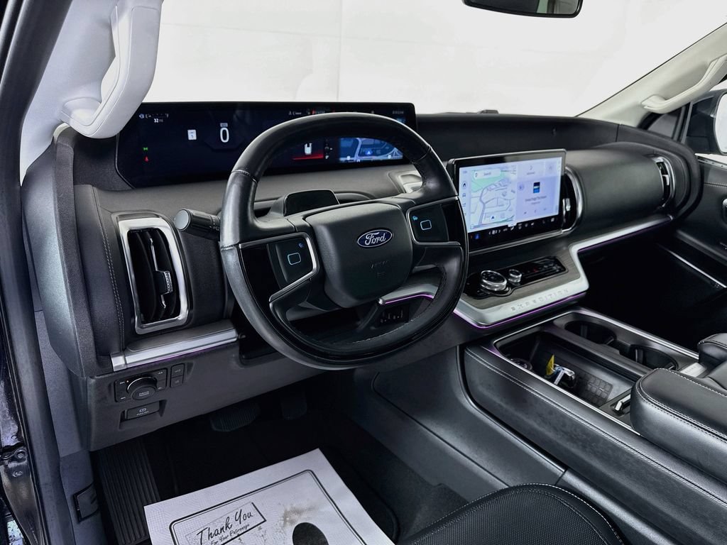 Certified 2025 Ford Expedition Platinum AWD/4WD image 16