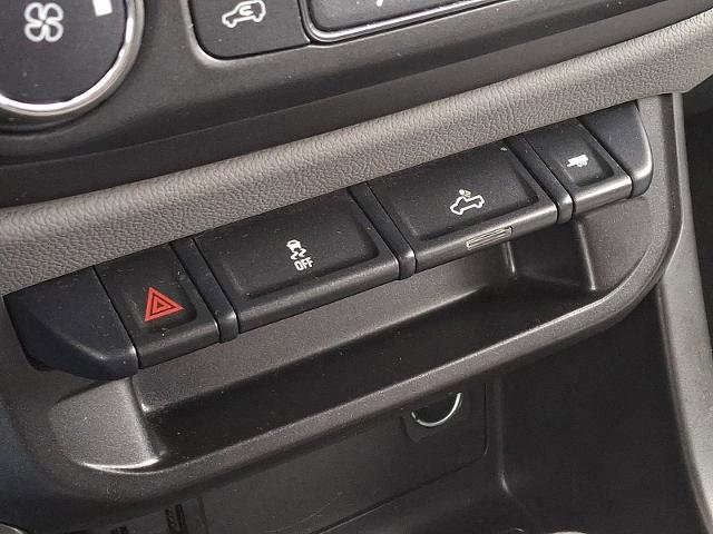 Used 2020 Chevrolet Colorado W/T w/ Custom Special Edition image 21