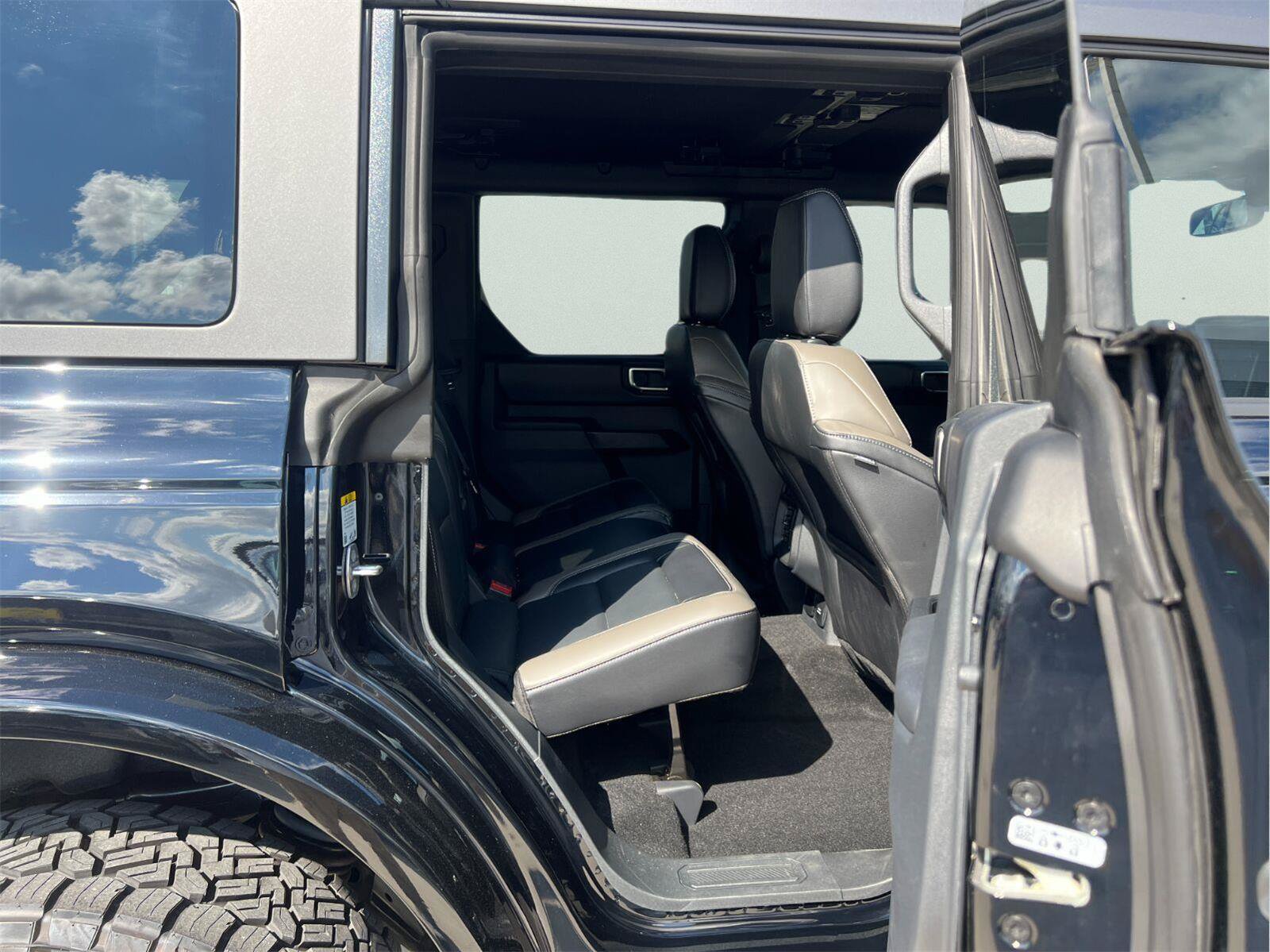 Certified 2025 Ford Bronco Outer Banks AWD/4WD image 26