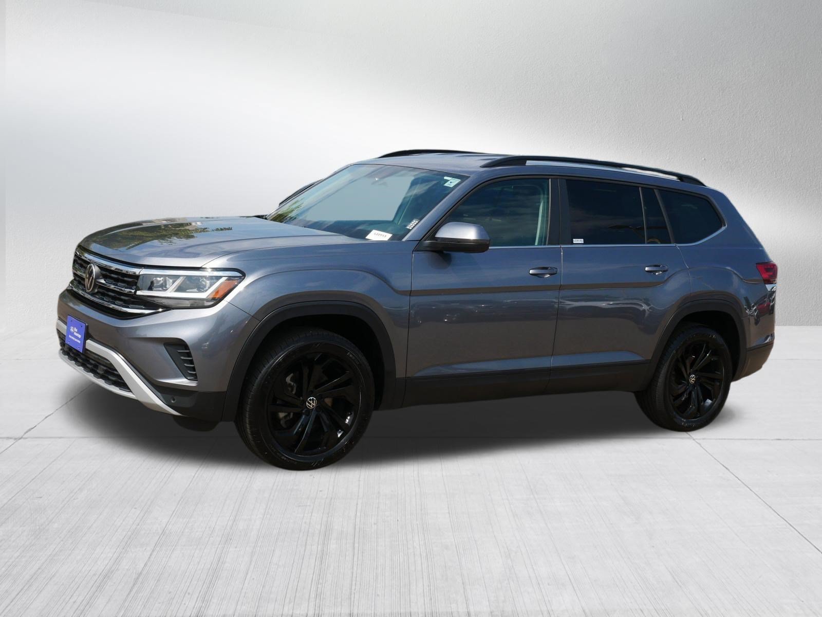 Used 2023 Volkswagen Atlas SE AWD/4WD image 3
