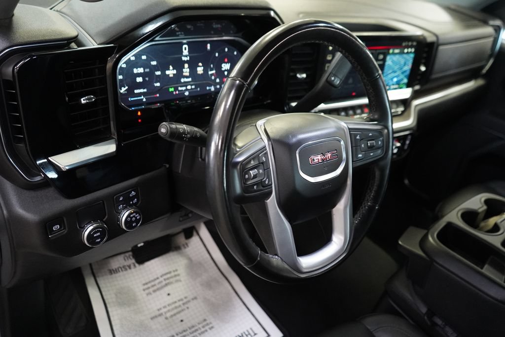 Used 2025 GMC Sierra 1500 SLT RWD image 19