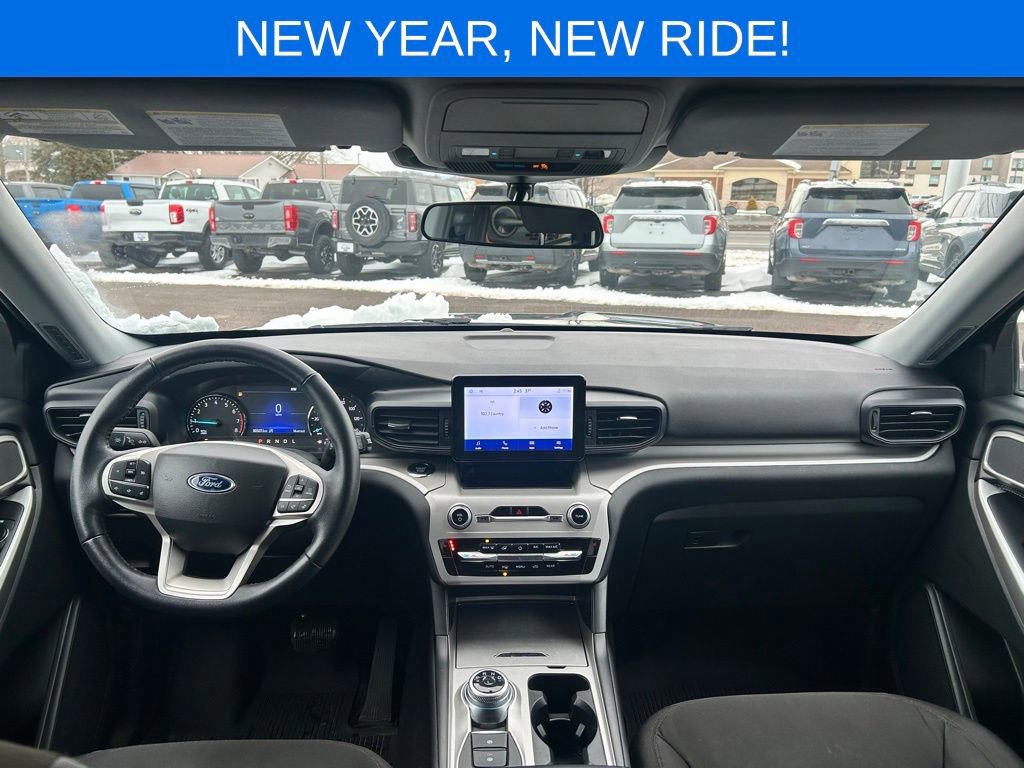 Certified 2023 Ford Explorer XLT w/ Class IV Trailer Tow Package image 28