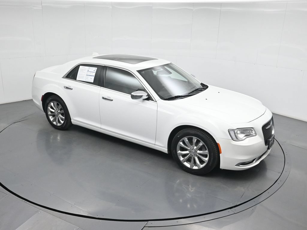 Used 2020 Chrysler 300 Limited AWD/4WD image 38