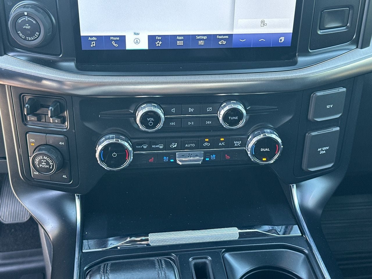 Certified 2023 Ford F150 Raptor w/ Raptor 37 Performance Package AWD/4WD image 32