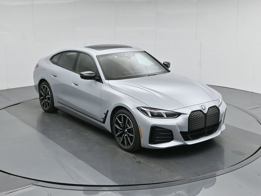 Used 2025 BMW i4 eDrive40 w/ M Sport Package image 5