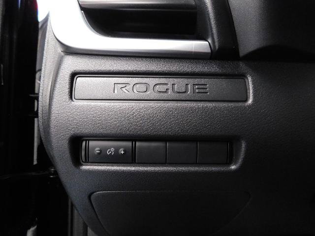 Used 2021 Nissan Rogue S image 19