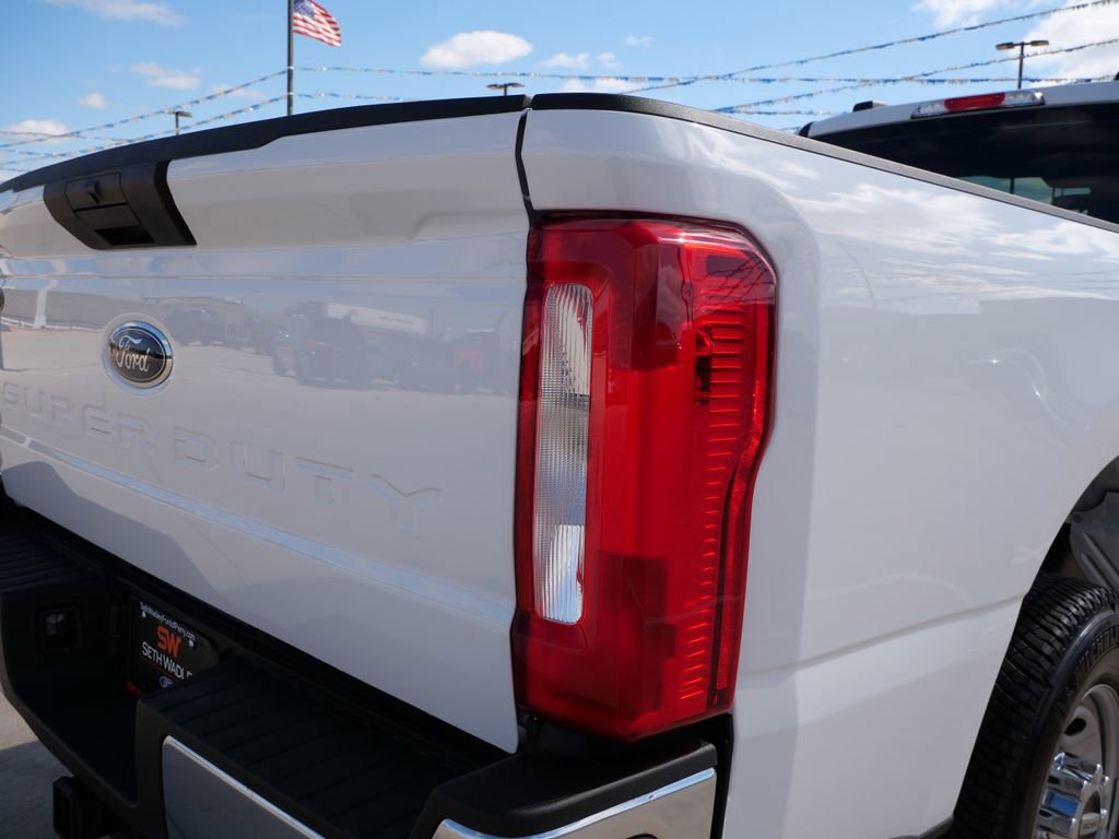 Certified 2025 Ford F250 XL w/ XL Driver Assist Package image 9