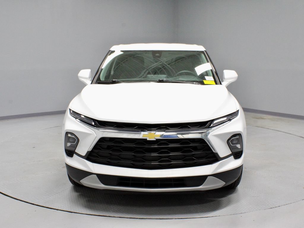 Used 2025 Chevrolet Blazer LT FWD image 5