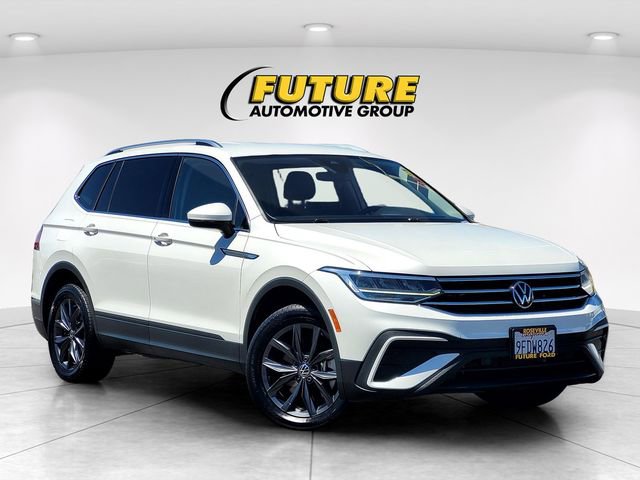 Used 2023 Volkswagen Tiguan SE
