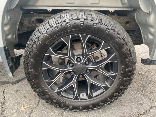 Used 2020 Chevrolet Silverado 1500 LT w/ Texas Edition image 31