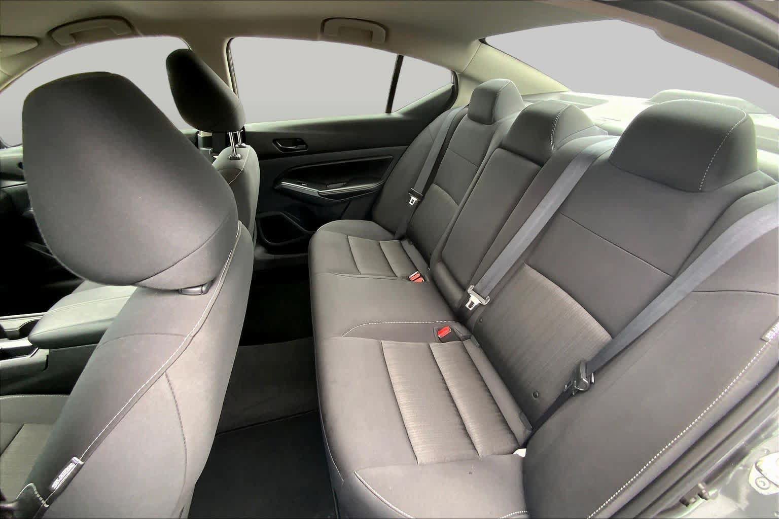 Used 2025 Nissan Altima 2.5 SV FWD image 20