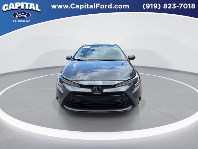 Used 2024 Toyota Corolla LE FWD image 3