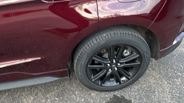 Certified 2023 Ford Edge ST-Line image 26