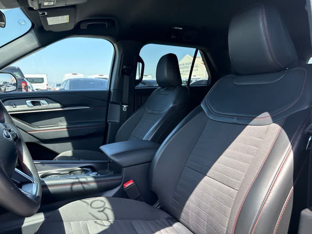 Certified 2025 Ford Explorer ST-Line RWD image 10