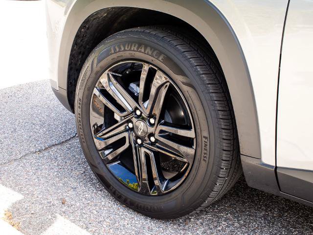 Used 2025 Chevrolet Trax ACTIV FWD image 5