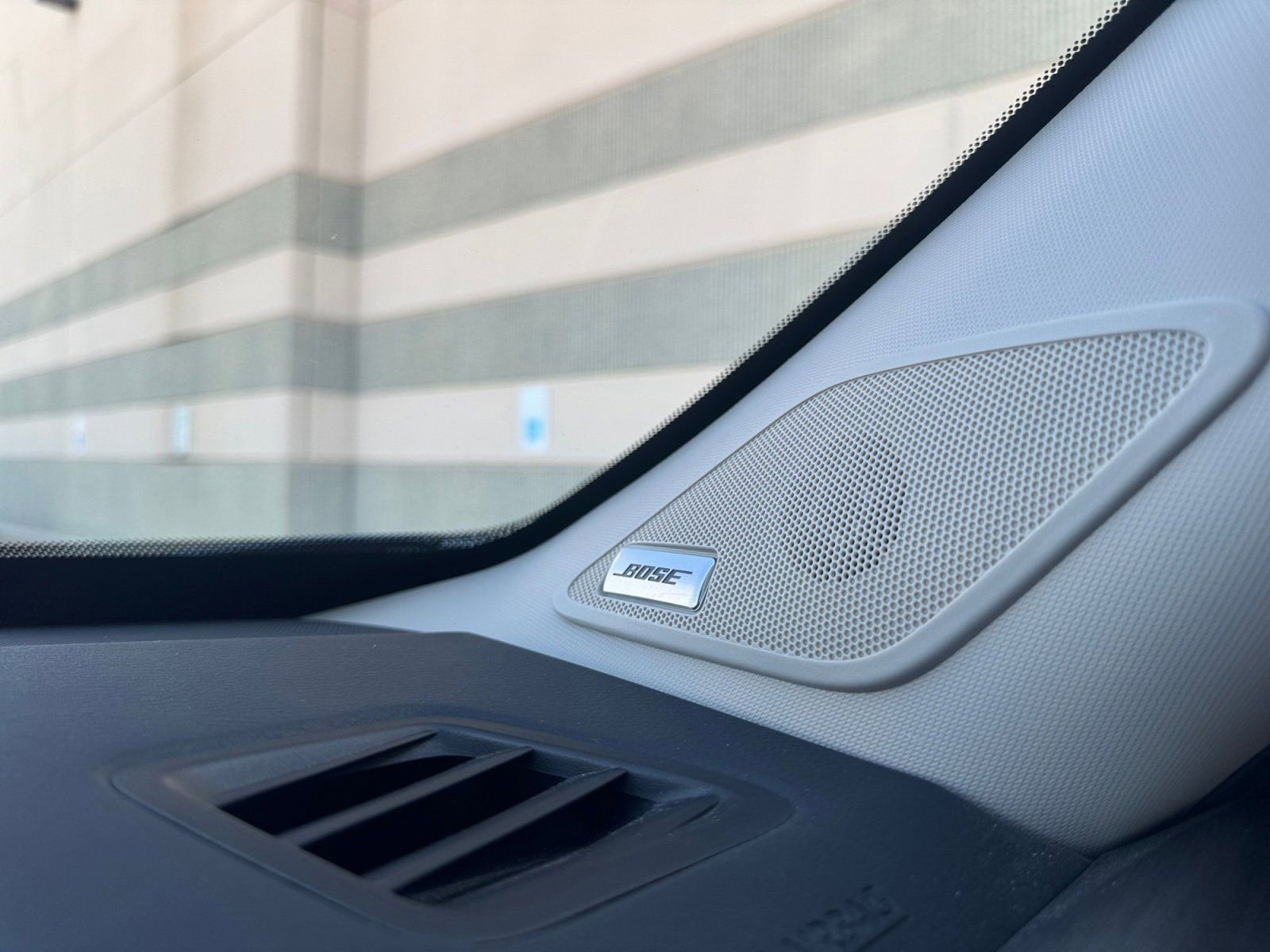 Used 2024 Nissan Pathfinder Platinum w/ Cargo Package image 22