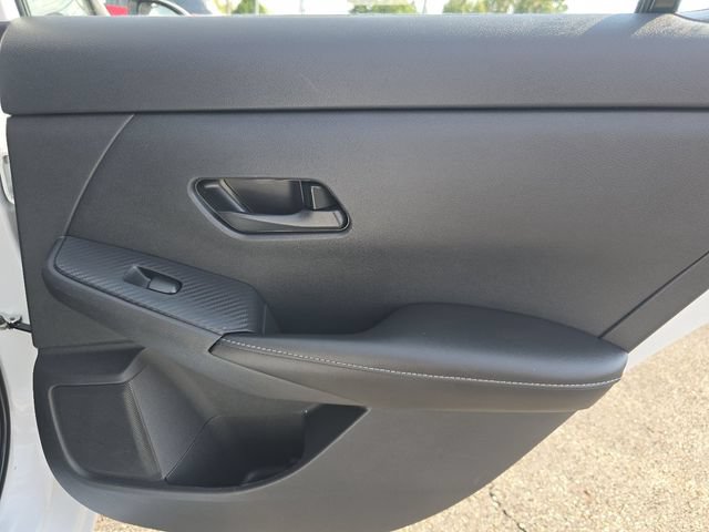 Used 2024 Nissan Sentra S FWD image 17