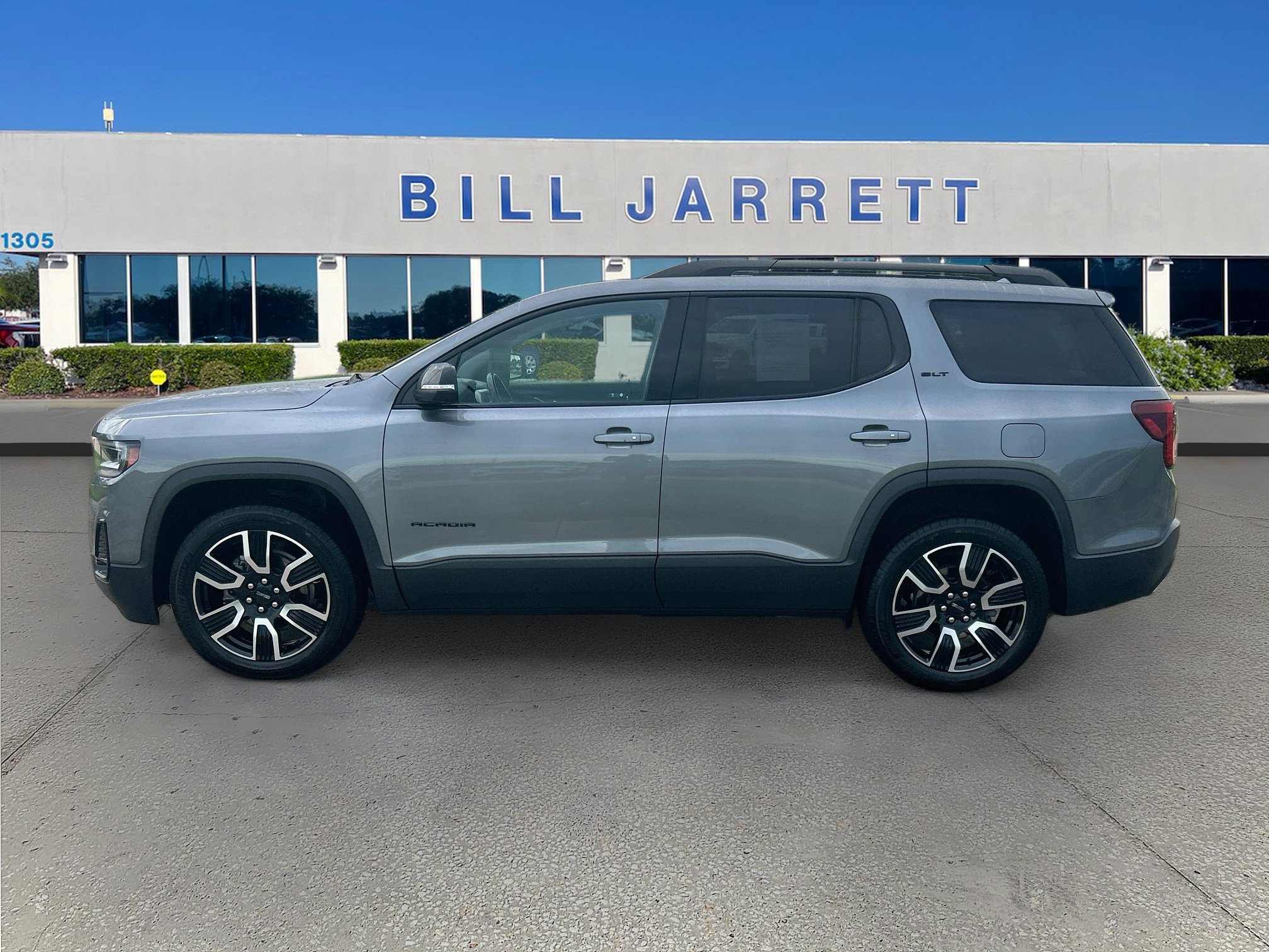 Used 2021 GMC Acadia SLT w/ Elevation Edition FWD image 4