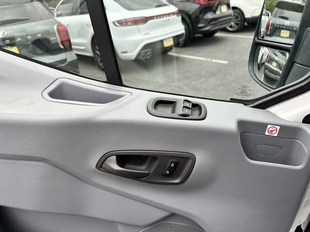 Certified 2019 Ford Transit 150 148 Medium Roof RWD image 30