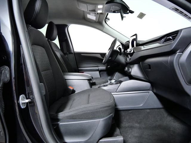 Certified 2025 Ford Escape Active AWD/4WD image 9