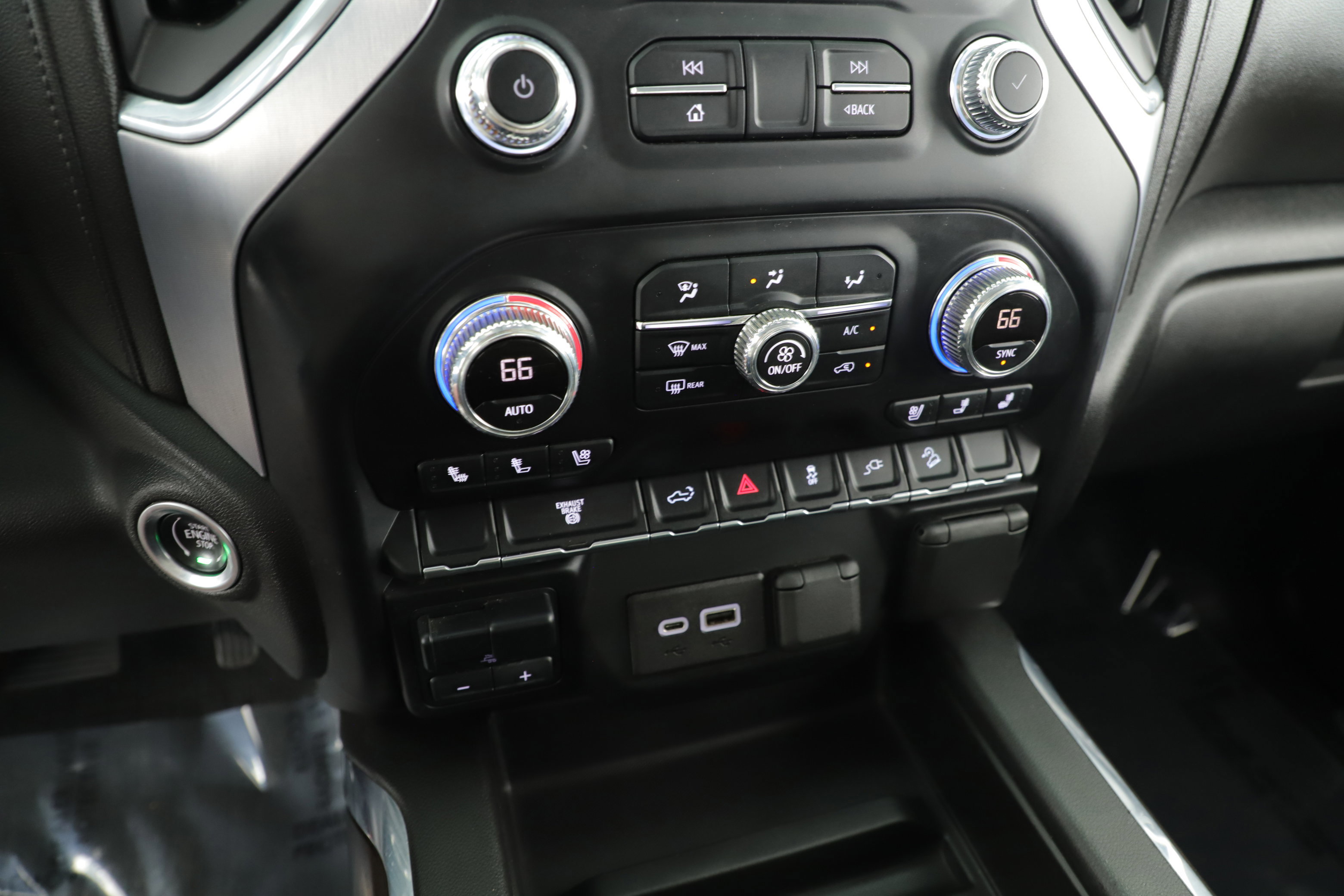 Used 2022 GMC Sierra 2500 SLT image 16