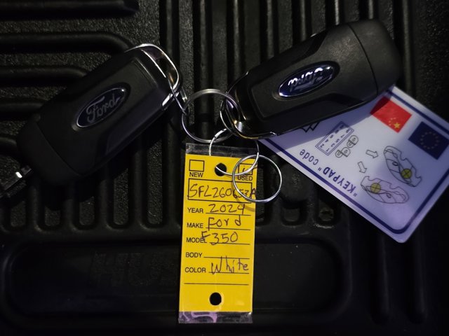 Certified 2024 Ford F350 XLT w/ FX4 Off-Road Package image 31