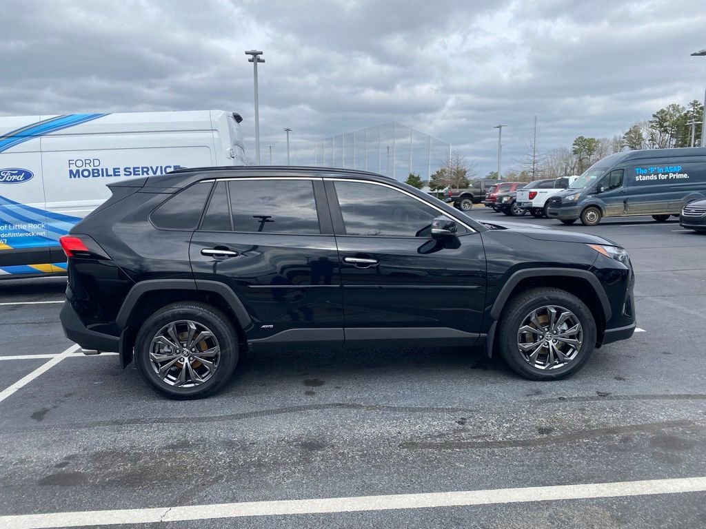 Used 2024 Toyota RAV4 Limited image 6