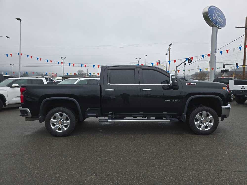 Used 2021 Chevrolet Silverado 3500 LTZ w/ LTZ Premium Package image 6