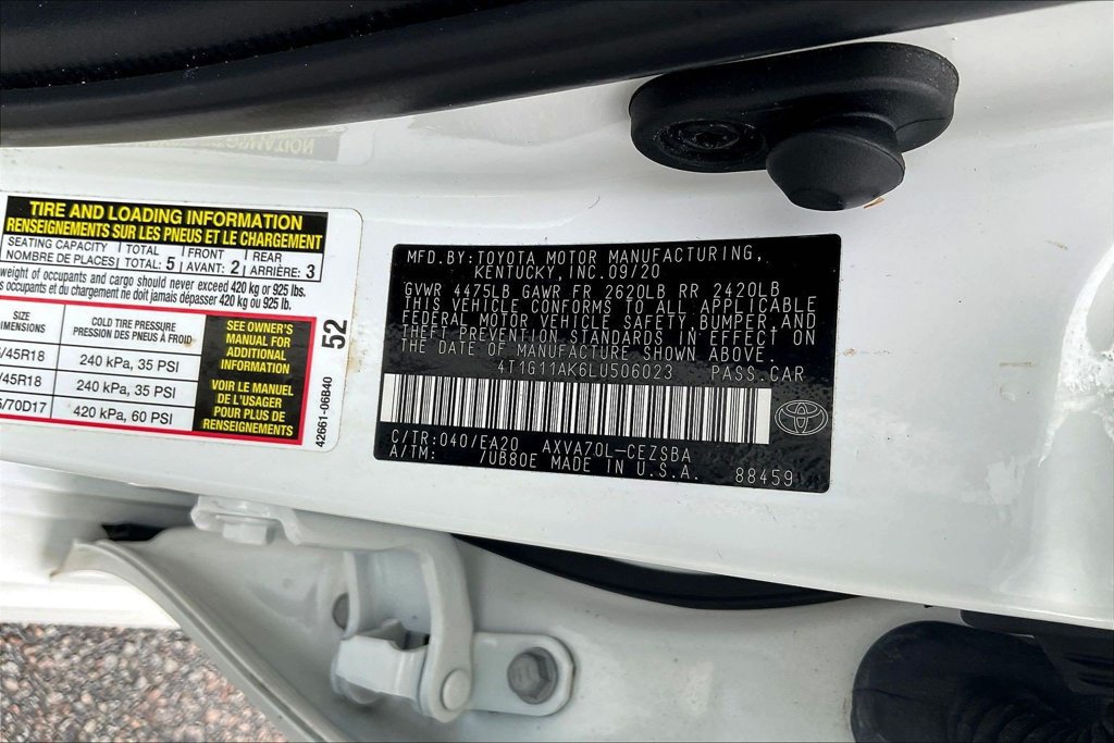 Used 2020 Toyota Camry SE FWD image 19