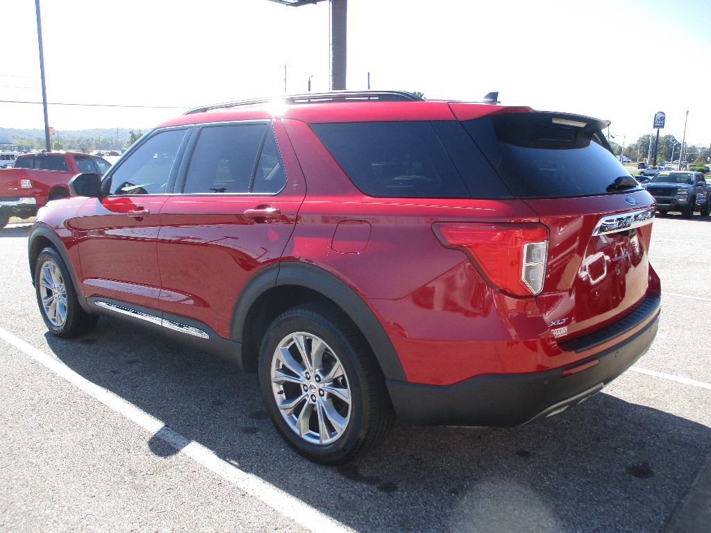 Certified 2021 Ford Explorer XLT w/ Equipment Group 202A image 21